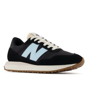 NWOT New Balance 237 Sneaker